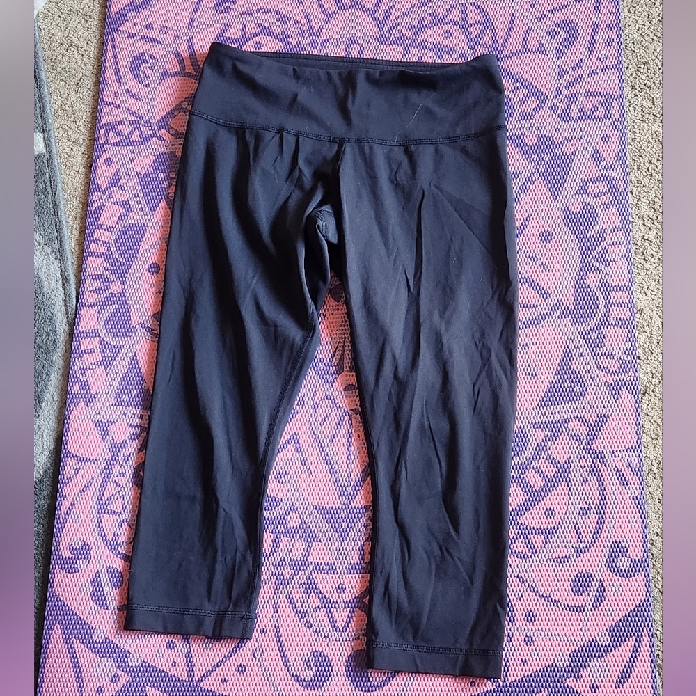 Lululemon 23" Leggings Size 6